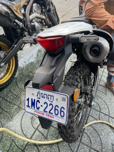 CRF250Lសានុំ99%ជន៉ុន