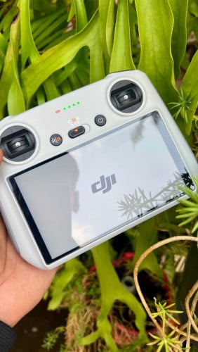 Dron DJi Mini3 ឈុតថ្ម1 មានកាបូបស្ពាយ