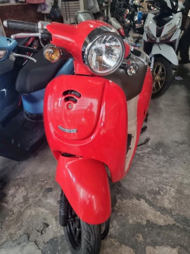 Honda Giorno 2012 680$