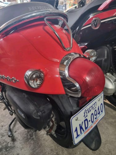 Honda Giorno 2012 680$