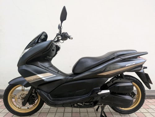 Honda PCX (Japan)
