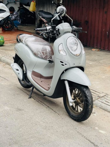 Honda Scoopy 2024