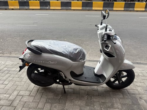 Honda Scoopy Club12  ថ្មីក្រុមហ៊ុនប្រផេះ💯