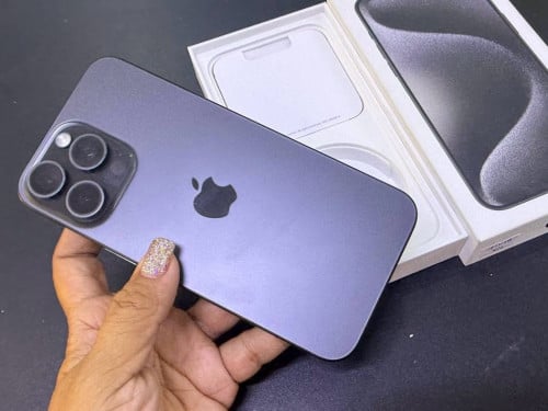 iPhone 15 pro max 256G 🪫87% ZA 99%