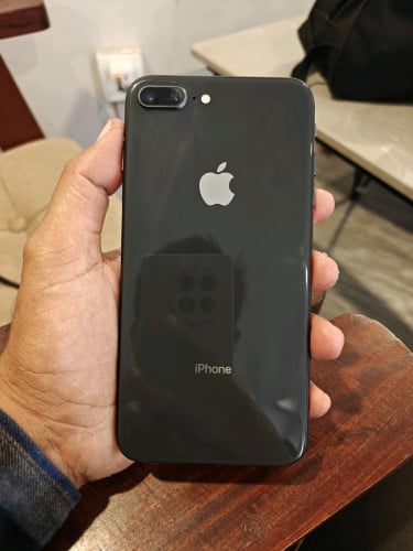 iPhone 8+ 64G អេក្រង់ថ្មី 👉$55