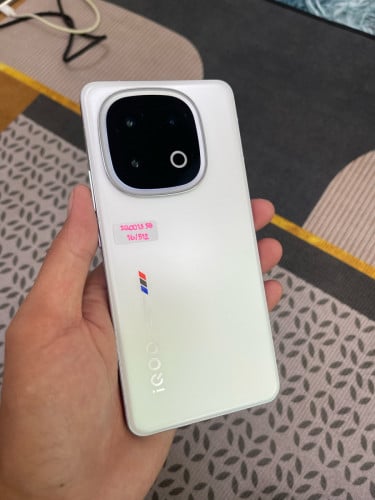 IQOO 13 5G 16G 512G 99% 489$