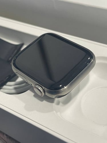 Iwatch S5 44mm titanium