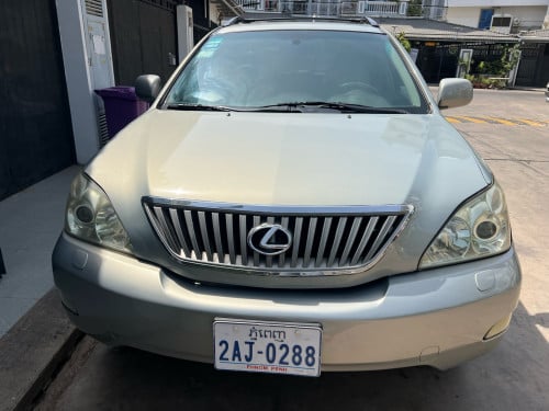 Lexus rx330 pong1 2004 ពាក់កណ្តាលលក់ដាច់ផ្សែងបារី