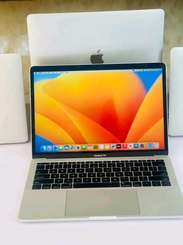 Macbook Pro2017-256G Silver