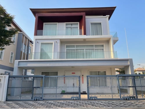 Queen Villa for rent at Borey Orkide Chroychangva 6A