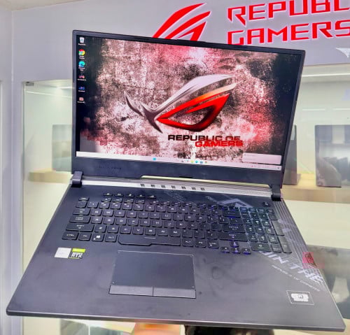 ROG Strix G732/i7-10th/32GB/512GB/RTX2070super(8GB)/17.3”(240hz)/RGB