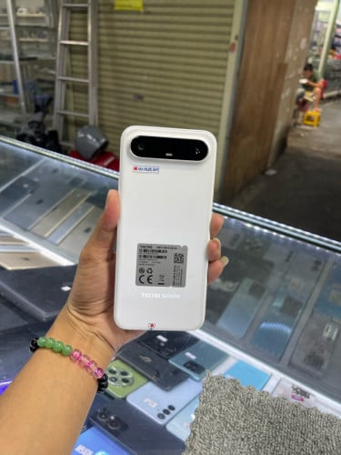 Tecno Spark slim 256G Ram8G Sim2 Global Full box 99%