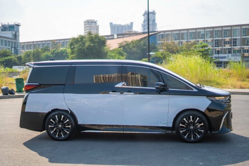 toyota alphard 2024 executive lounge tax paper