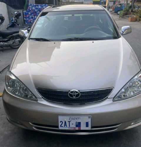 Toyota Camry LE 02 abs បើកដំបូល