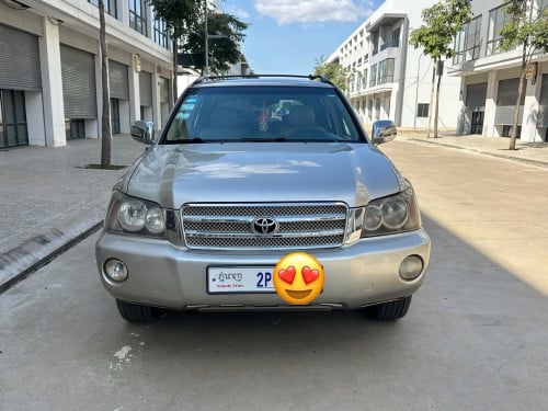 Toyota Highlander 2002 ប៉ុង2​ សាច់ដែកស្អាត