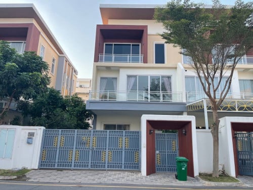 Twin Villa for rent at Chroychangva 6A