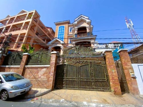 Villa for rent at Toul Tompong, Phnom Penh