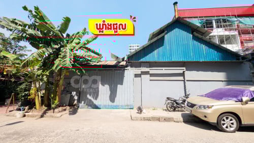 ឃ្លាំងជួល ម្តុំផ្សារបឹងត្របែក