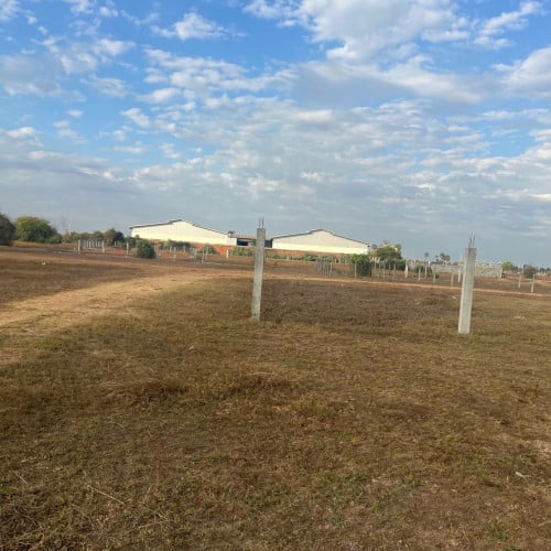 ដីផ្ទាល់ខ្លួបលក់ ៥០ប្លង់ មានគ្រប់ទំហំ