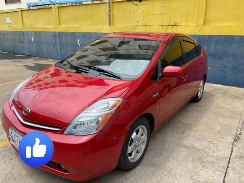 ឡានជិះលក្ខណះគ្រួសារត្រូវការលុយបន្ទាន់