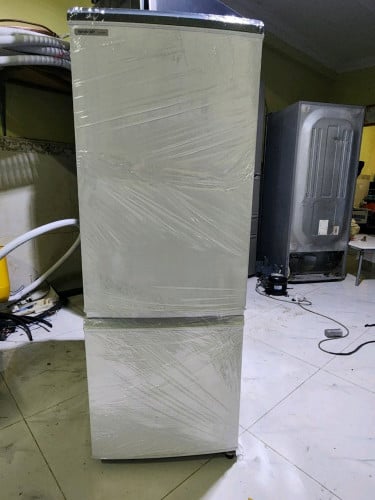 ទូទឹកកកខ្នាត130.CMនៅស្អាត