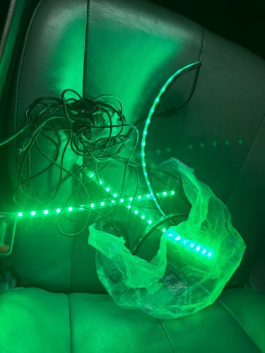 ភ្លើងដាក់ឡាន ១ទឹក តំលៃ20000៛