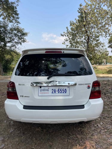 សួរស្តីពុកម៉ែបងប្អូនខ្ញុំលក់ឡានហៃឡិនឌ័រមួយគ្រឿងឆ្នាំផលិត2004FullOptionប៉ុង2កៅអីបីជួរសុំណុំតំលៃ16900$