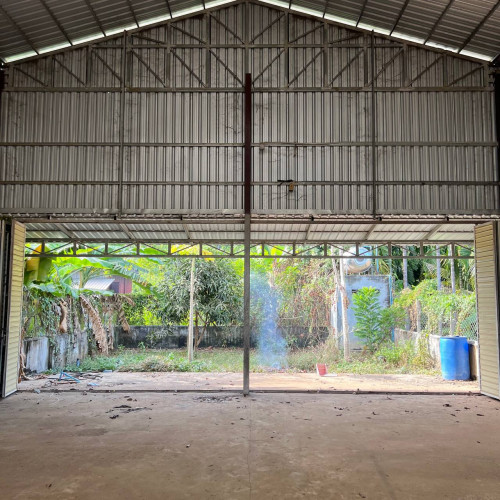 ឃ្លាំងសម្រាប់ជួល | Cheap Warehouse for Rent Located on Tbong Khmum District
