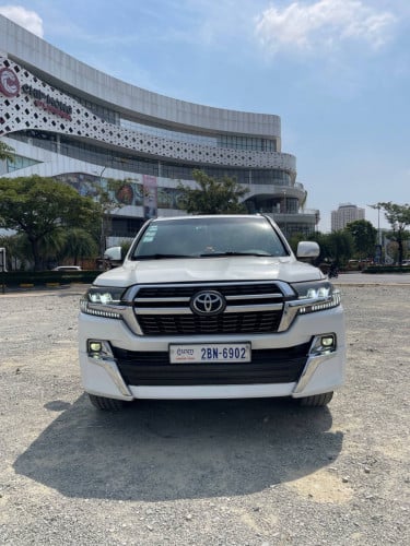 丰田陆巡 Land Cruiser 2011年 升级2021年。For Rent/ 租 / 임차료