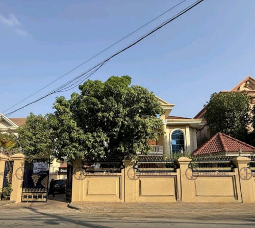 វីឡាសម្រាប់ជួល នៅទួលគោក -R364