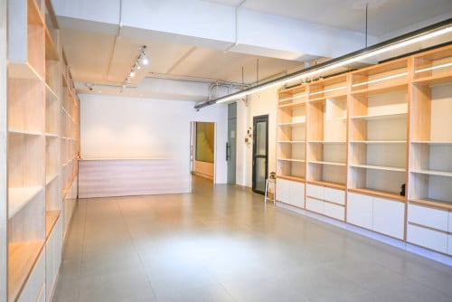 ហាងសម្រាប់ជួលទីតាំងបឹងកេងកង១ _ Shop for Lease at BKK1