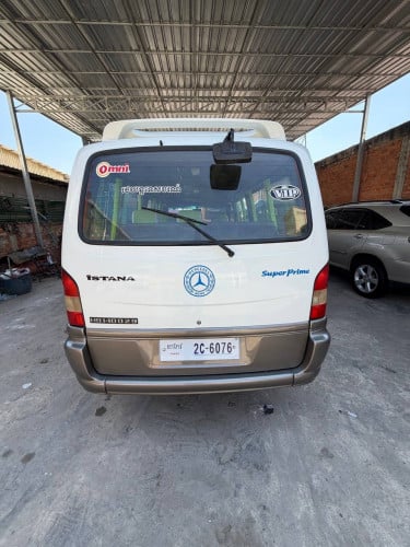 រថយន្ដសាំយ៉ុង  ឆ្នាំ 03 តម្លៃចរចា ssangyong istana