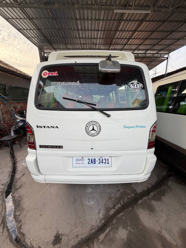 រថយន្ដសាំយ៉ុង  ឆ្នាំ 02 តម្លៃចរចា ssangyong istana