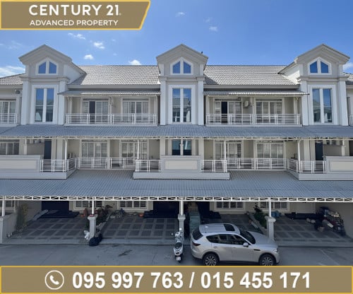 🏘 វីឡាកូនកាត់ (LA) ក្នុងបុរី ហាយធិចតាងៅ ត្រូវការលក់បន្ទាន់ខ្លាំង (កូដ: A01-059820)