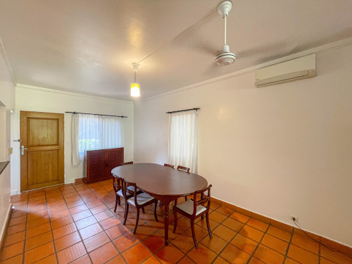 💁‍♂️ Garden 3 Bedrooms House for Rent in Tonle Bassac area