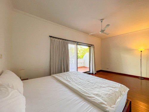 💁‍♂️ Garden 3 Bedrooms House for Rent in Tonle Bassac area