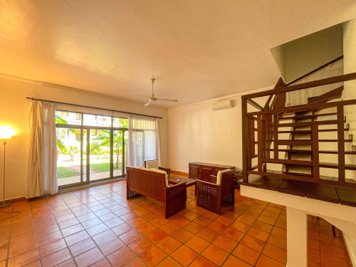 💁‍♂️ Garden 3 Bedrooms House for Rent in Tonle Bassac area