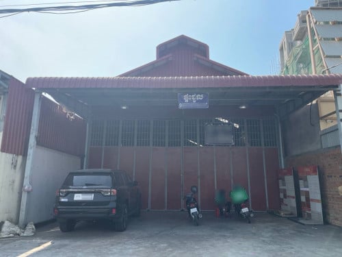 ឃ្លាំងសំរាប់ជួលនៅជ្រោយចង្វារ / Warehouse for Rent at Sangkat Prek Lieb