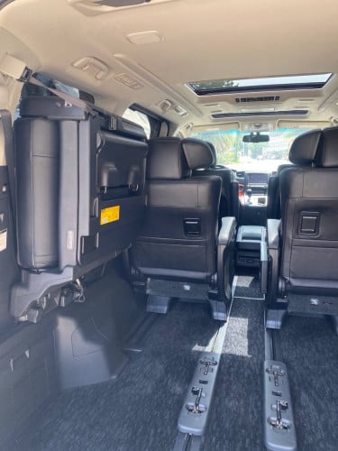 Alphard 2012 top options