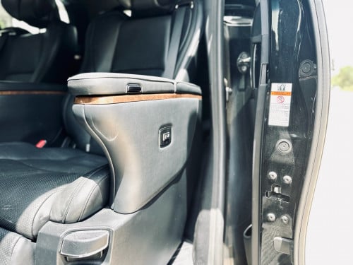 Alphard 2015 ឡានស្អាត