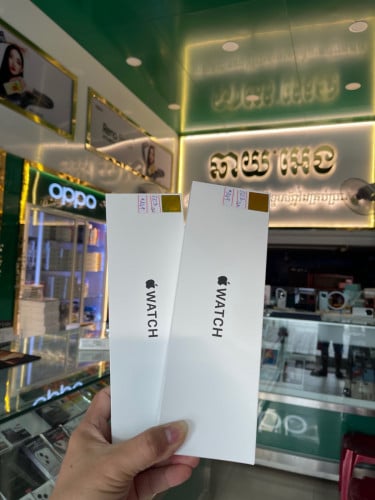 Apple Watch SE3(2024) 40mm Falcon ថ្មីប្រអប់ធានា1ឆ្នាំតម្លៃពិសេសណាស់