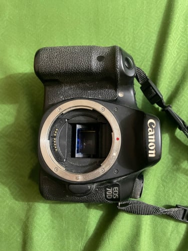 Canon 70D (Power problem)