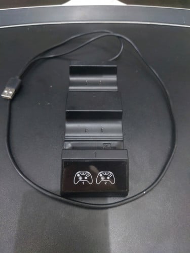 Charger for xbox one X/S