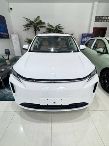 DFSK E5 Plug-lN 2025 ឡានថ្មី