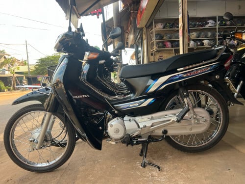 Dream 2016 ស្អាតអេម ម៉ាសុីនល្អ