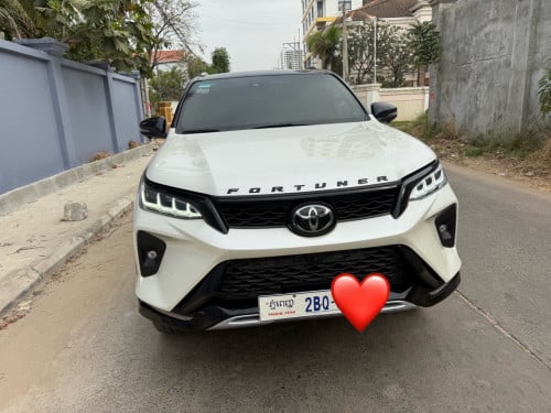 Fortuner 022ស្រីុន១ជុំ