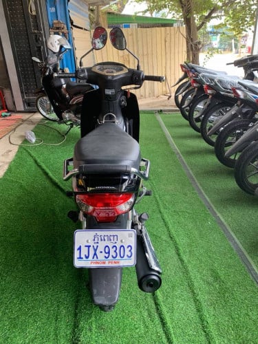 honda dream 023 សាណុំ​សុីន​ទាំង​អស់​ មាន​កាត​គ្រី​ត្រឹម​ត្រូវ​ ​ 1680$ ទិញ​ វ៉ៃ​ដូរ​ បង់​រំលស់​បាន​