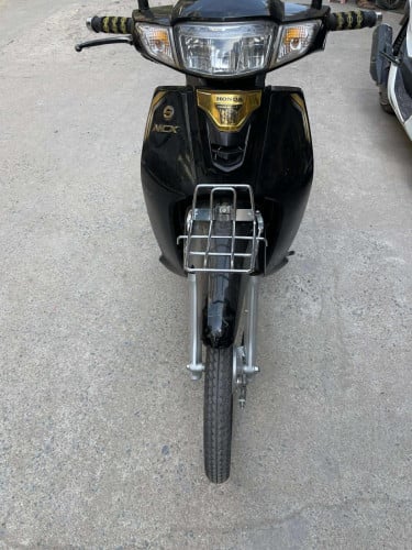 Honda Dream 024នៅស្អាតមានកាតគ្រីត្រឹមត្រូវលក់1740$