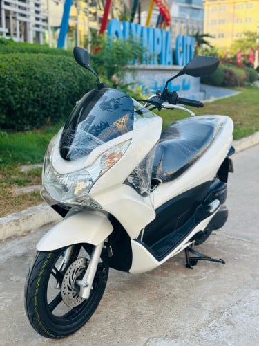 Honda PCX 012 ជប៉ុនសុទ្ធ125cc ម៉ាសុីនតាន់ហាប់នែនស្ងាត់ជិះស្រួលស្ទុះខ្លាំងមិនលាន់មិនហុយមានពន្ធកាតគ្រឺ