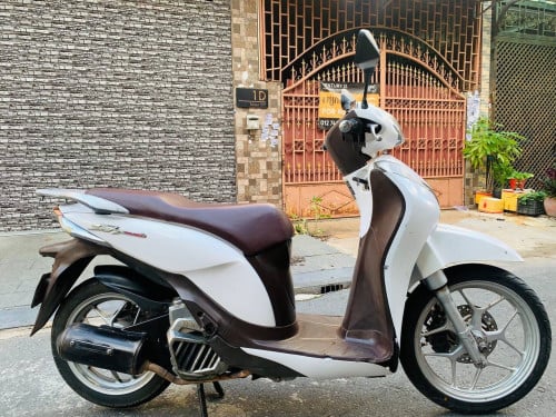 HONDA SH (780$)2013 Japan 125cc